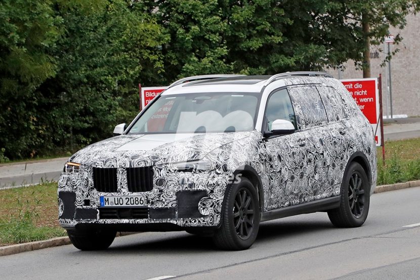 SPIED: BMW X7 caught testing near Munich
