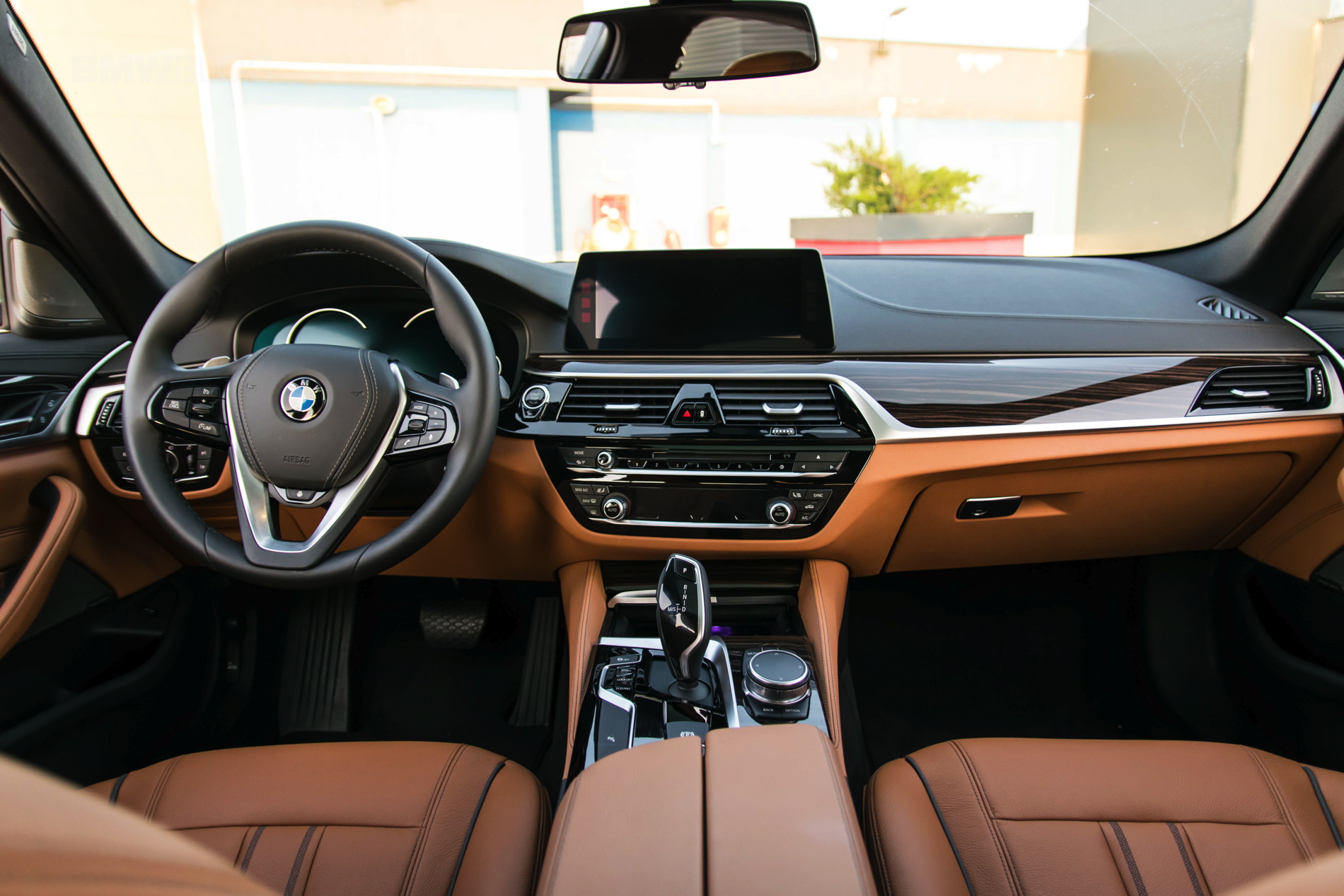 2017 BMW 520d Sedan test drive 19