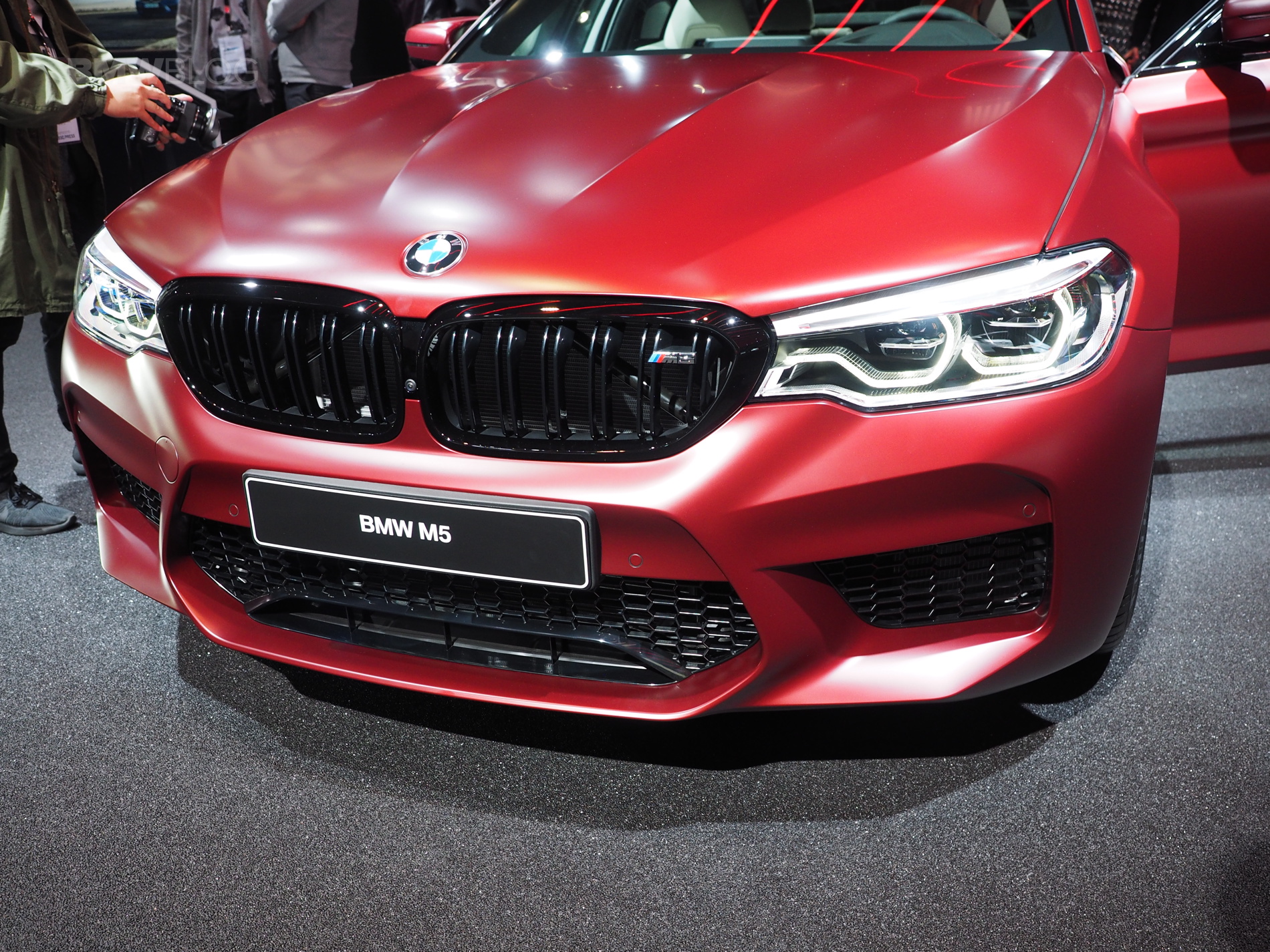 2017 Frankfurt Auto Show: BMW M5 Edition” Frozen Dark Metallic