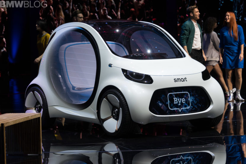 2017 Frankfurt Motor Show: Smart Vision EQ is Daimler's tiny robo-taxi