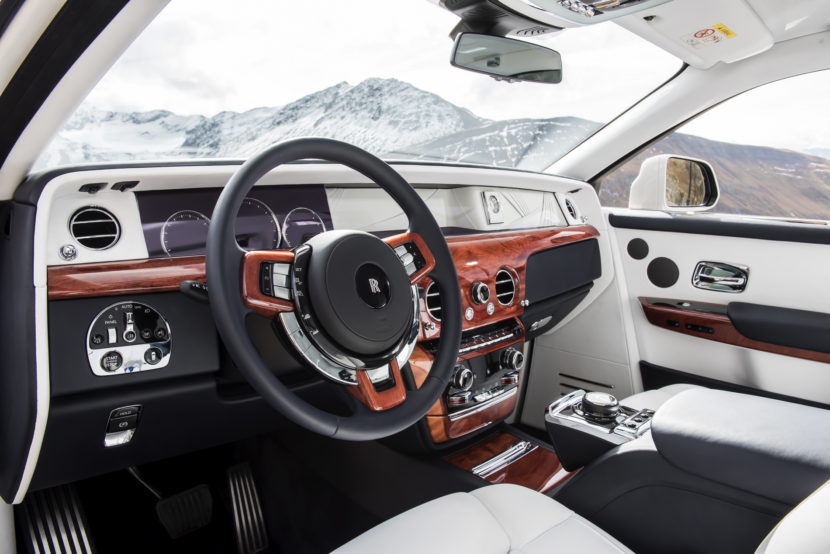 Rolls Royce Phantom VIII 30 830x554