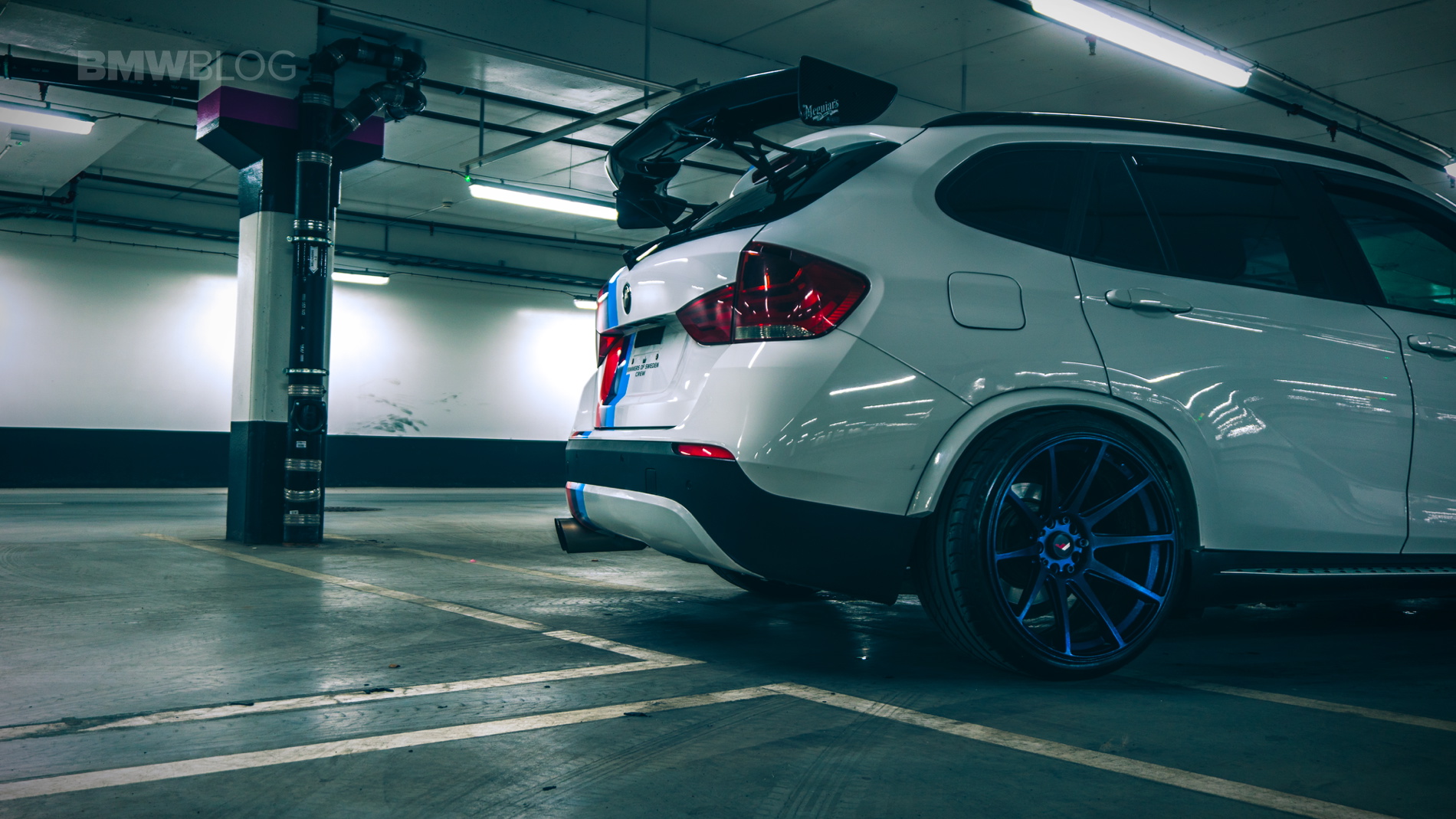 More? Does not work - crazy BMW X1 E84 Widebody on JR11 Alu's