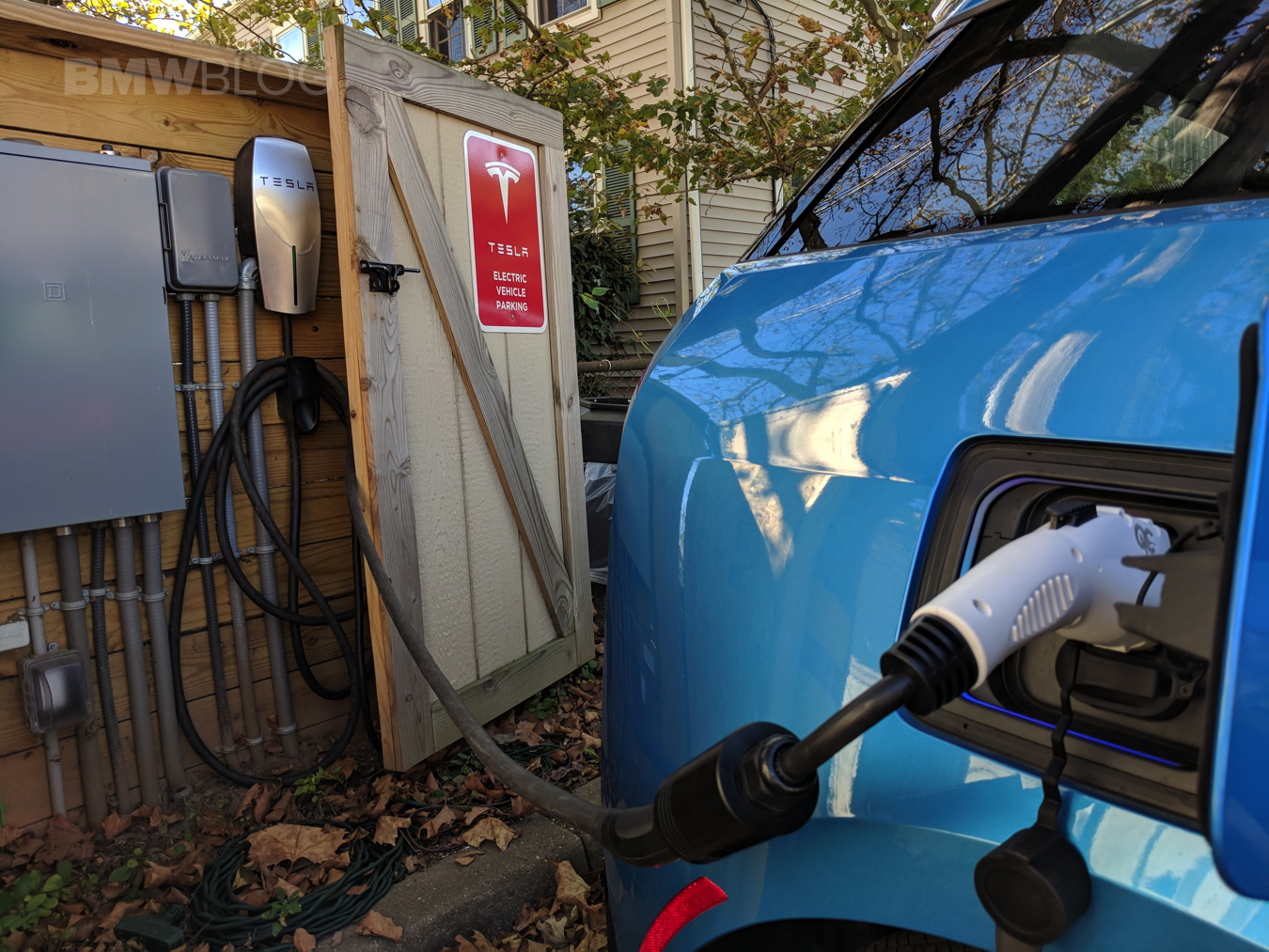 new adapter allows bmw plug ins use tesla destination chargers