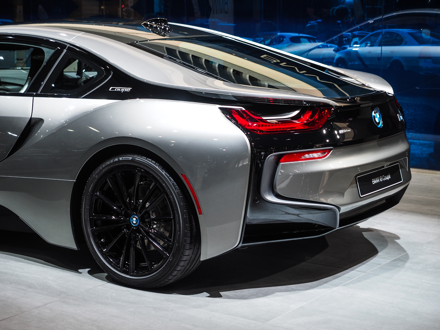 2018 Detroit Auto Show: BMW i8 Coupe LCI Facelift