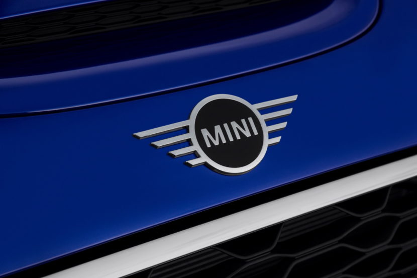 Head of MINI Design Says Cars of the British Brand Don't Have to Be Small