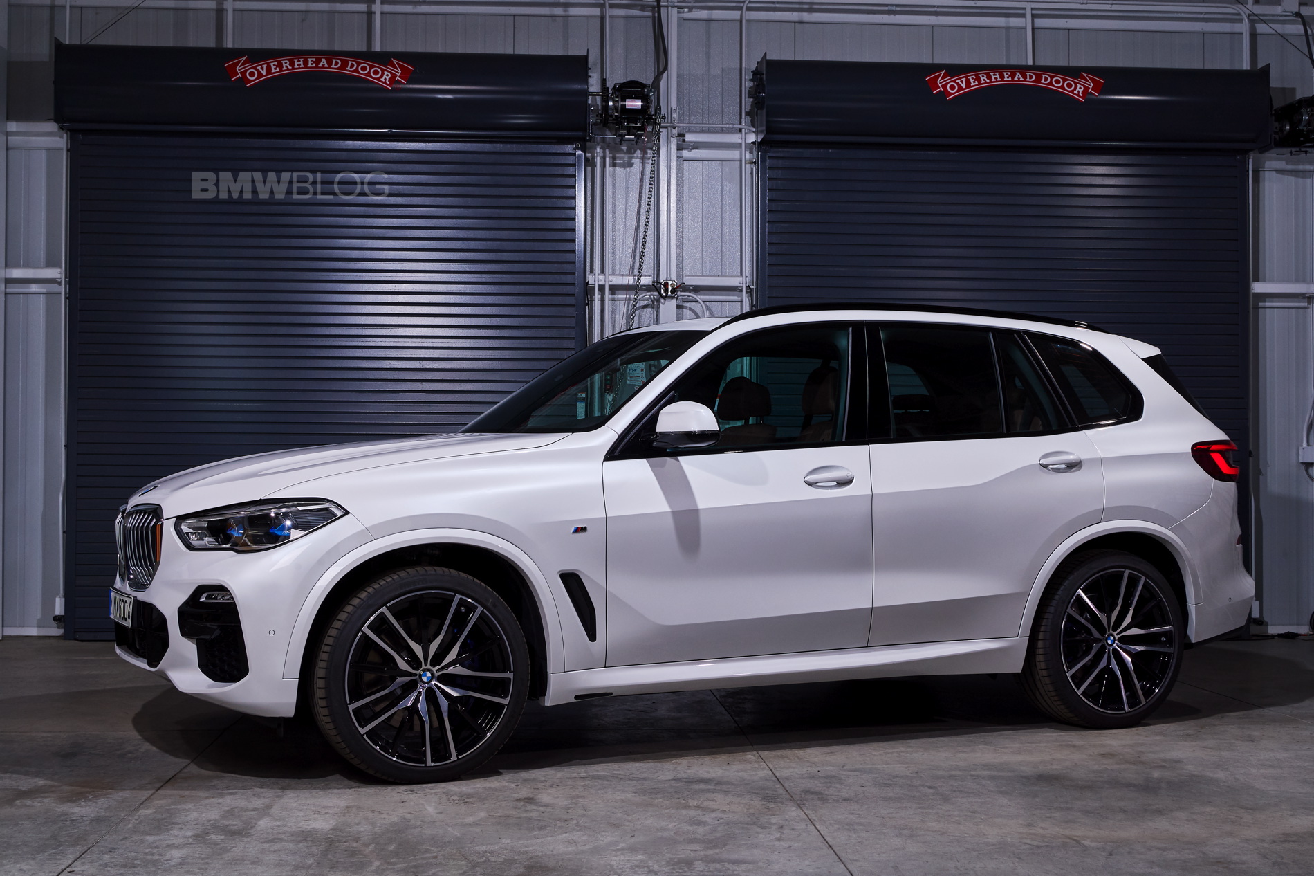 New BMW X5 real life images 03