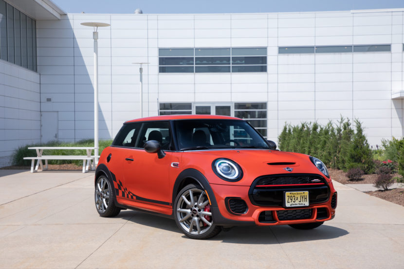 VIDEO: Hot Hatch Shootout -- MINI JCW takes on Fiat 595 Abarth