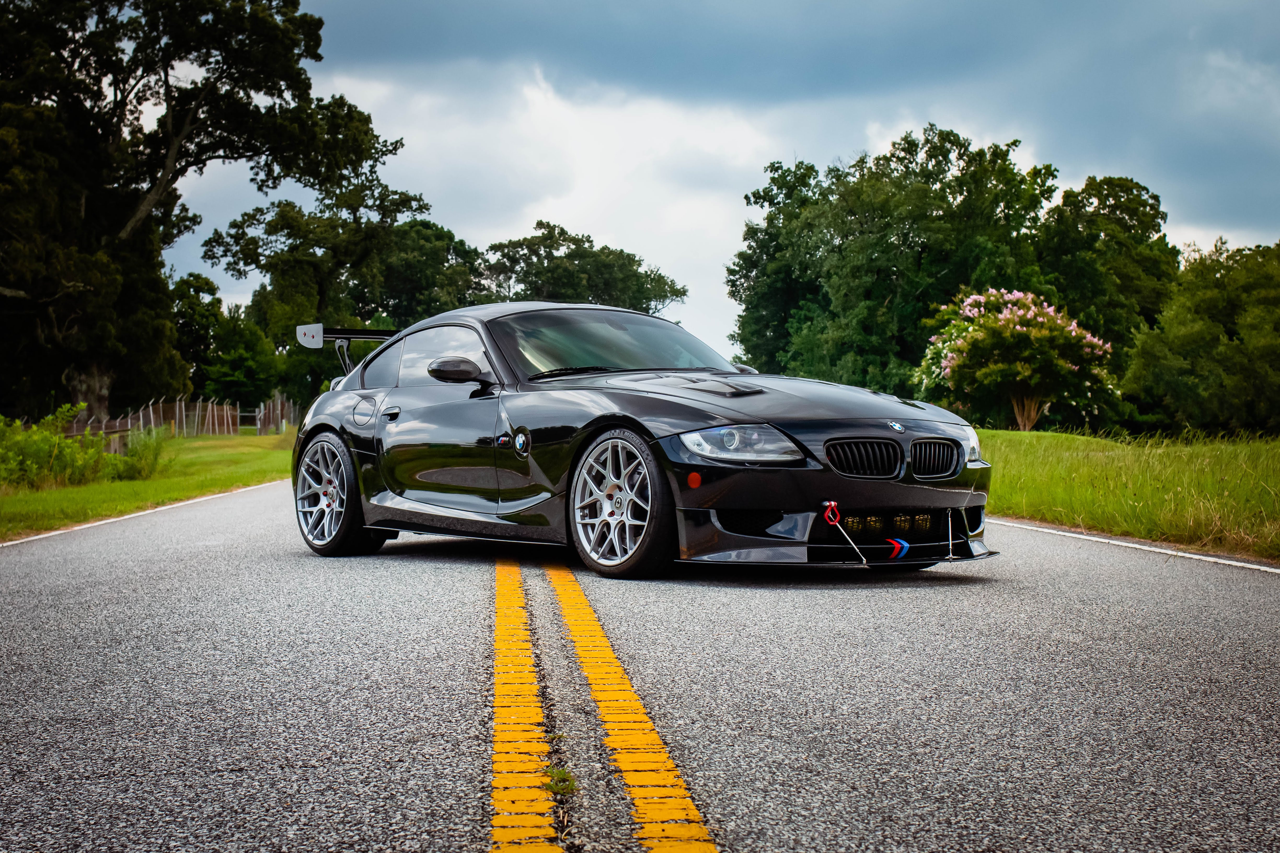 E86 BMW Z4 Coupe GTS Project Car is ready for the track | i NEW CARS