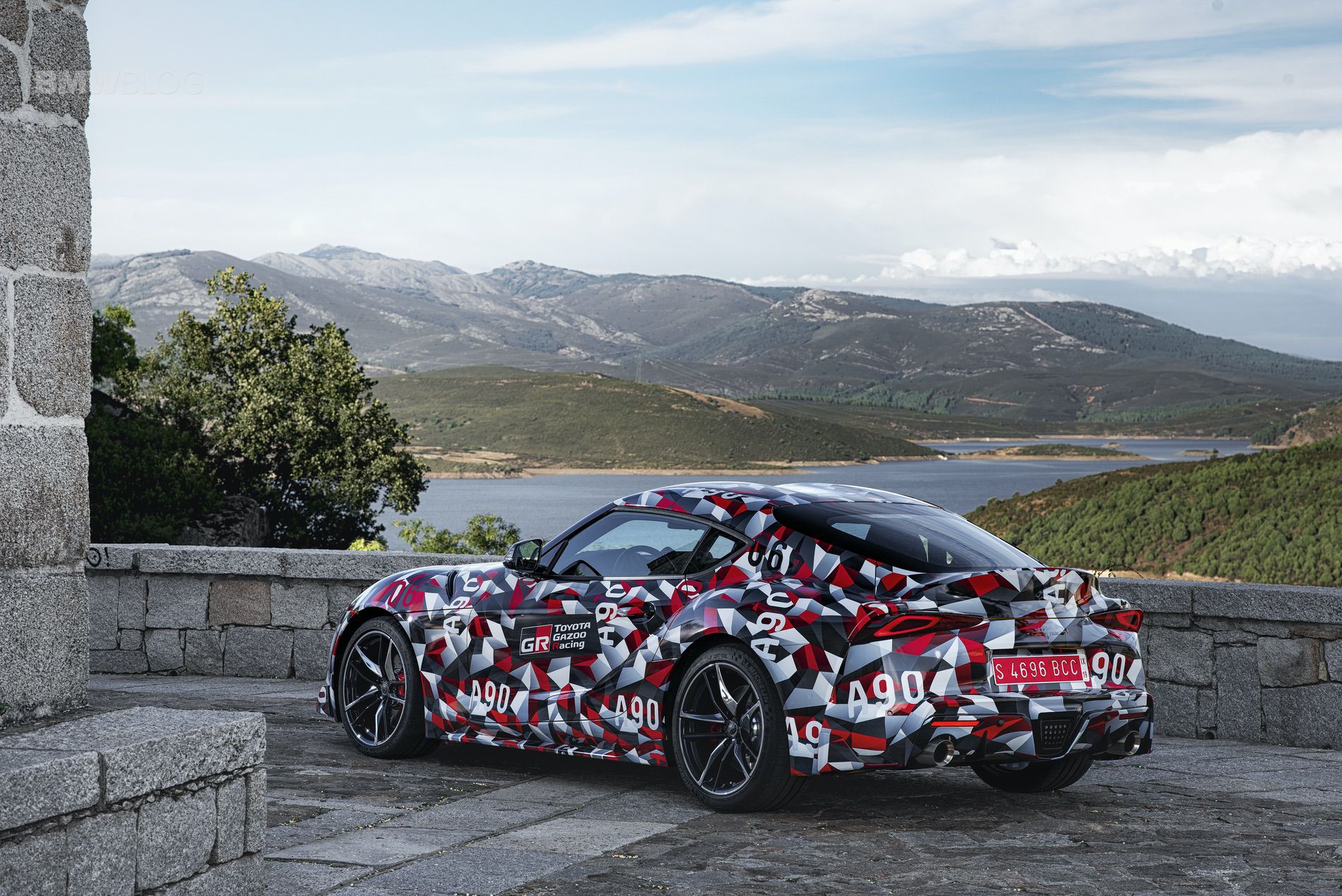 Toyota Supra Could Be Cheaper Than The Bmw Z4 M40i Is It The Better Buy I New Cars
