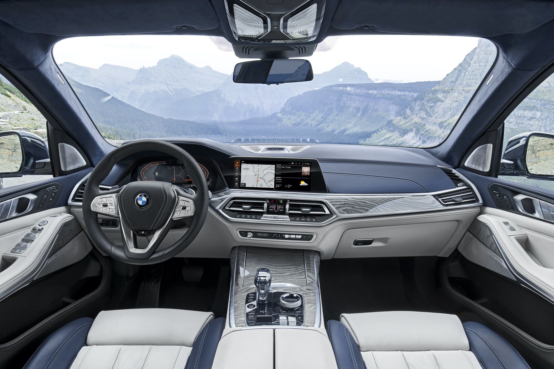 BMW-X7-interior-12.jpg