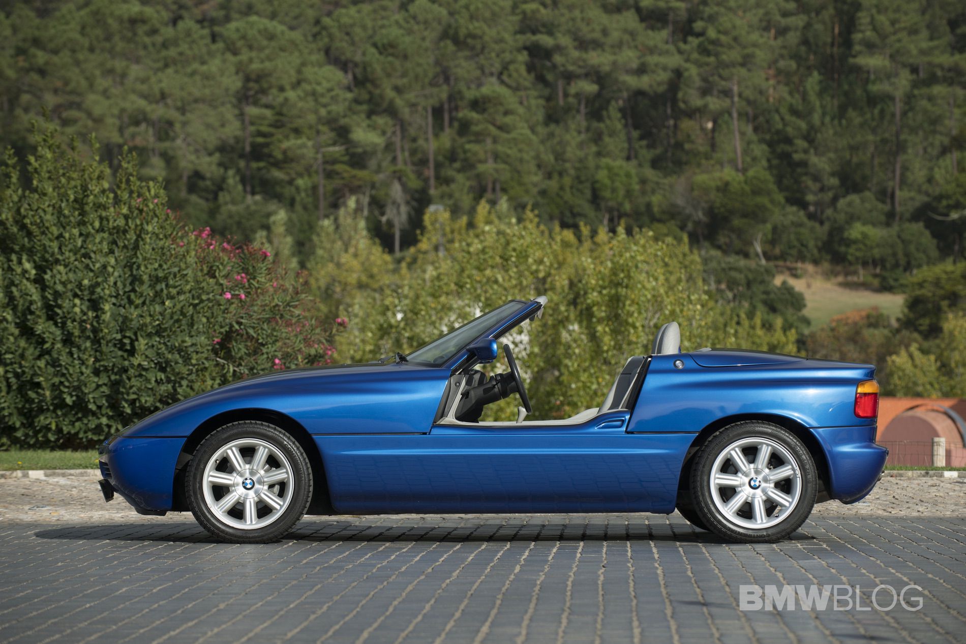 BMW Z1 blue images 14