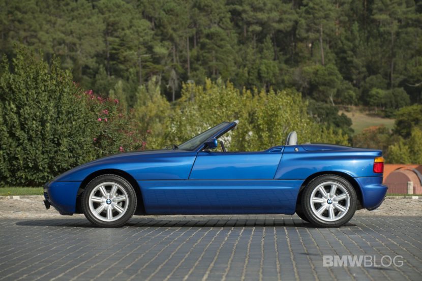 BMW Z1 blue images 15 830x553