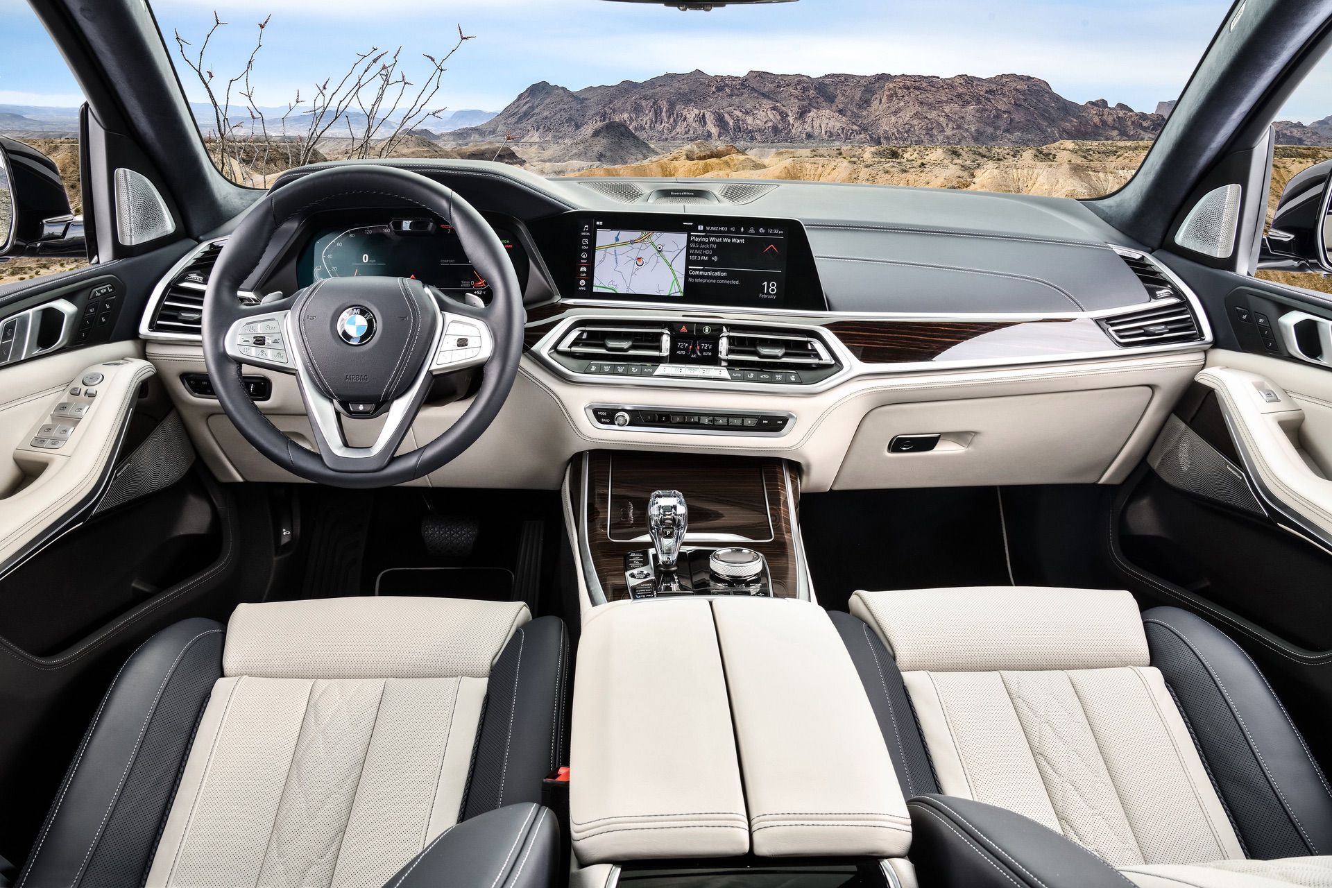BMW x7 2022 салон