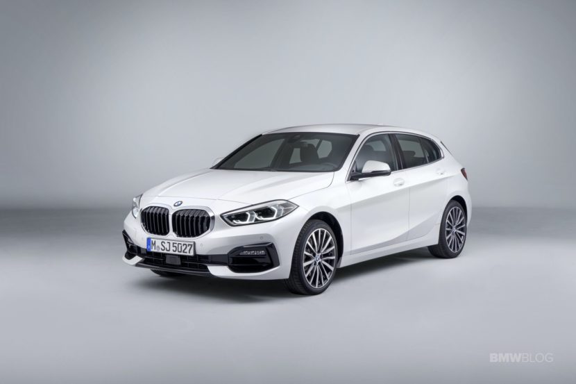 2020 BMW 118i 01 830x553