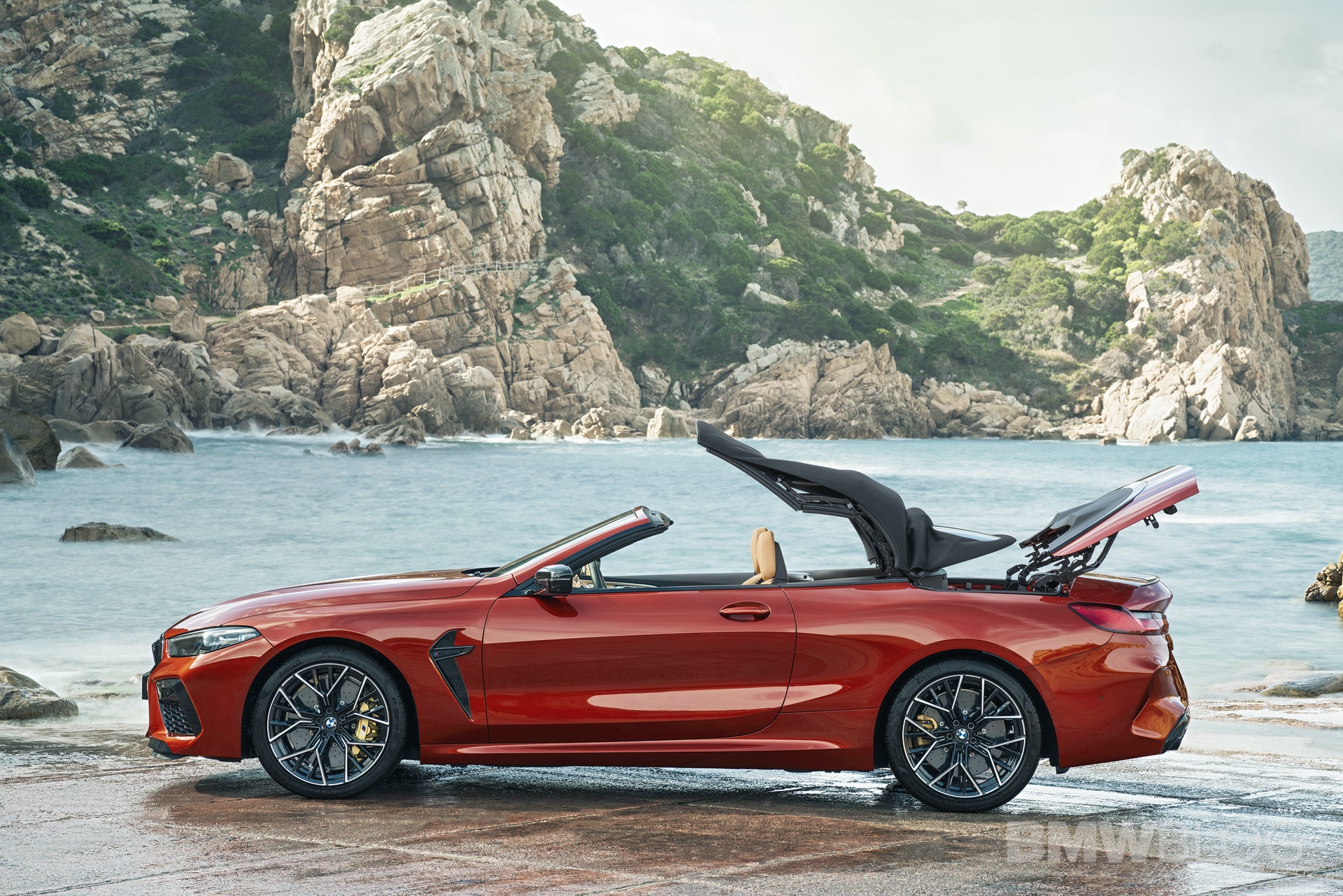 WORLD PREMIERE: The stunning and powerful BMW M8 Convertible