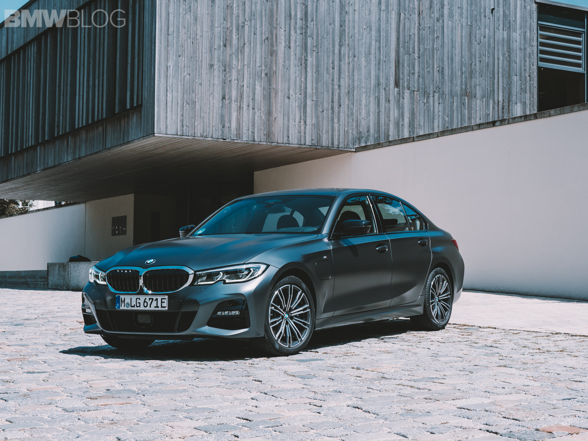 Bijdrager Uitgang titel Photoshoot with the new 2020 BMW 330e Plug-in hybrid