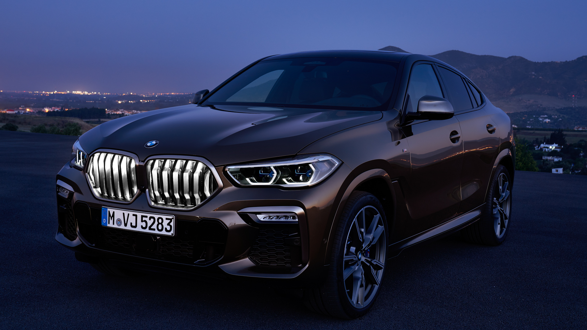 BMW X6 vs Mercedes AMG GLE 53 Coupe 4 of 9