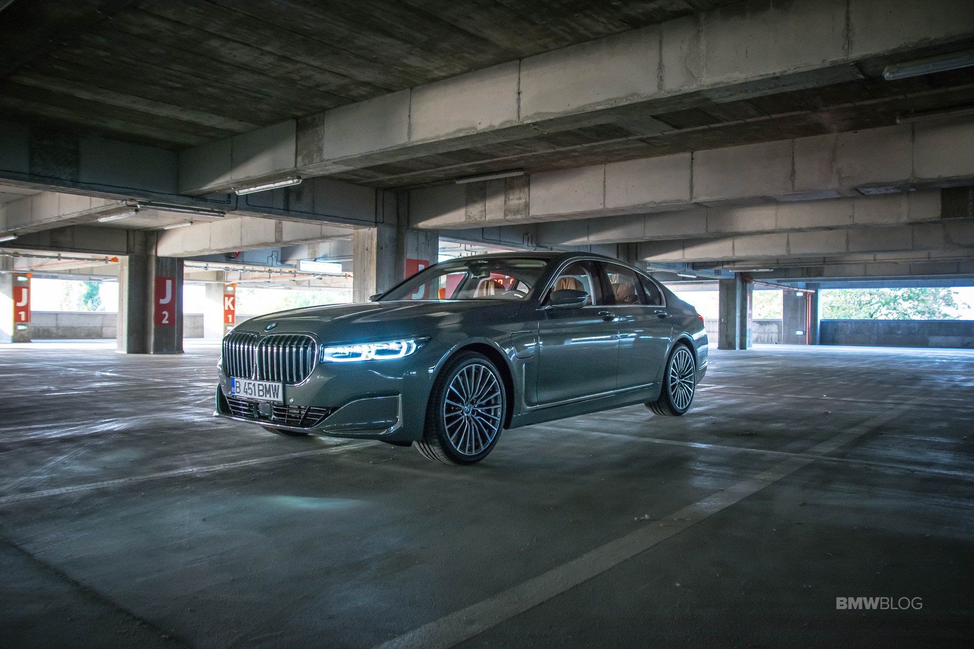 2020 BMW 745e xDrive Review includes instrumented tests