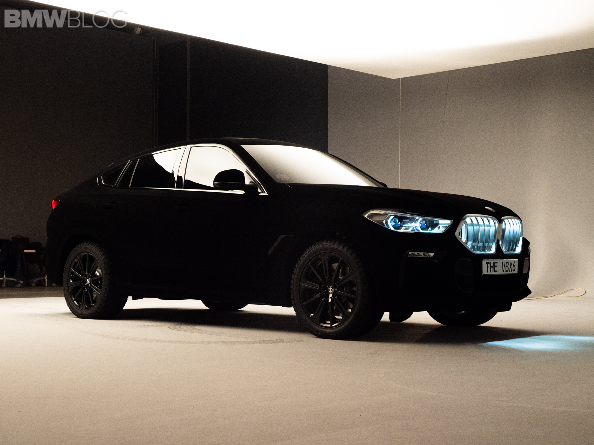 A Final Look At The Bmw X6 Vantablack The Darkest Color In The World