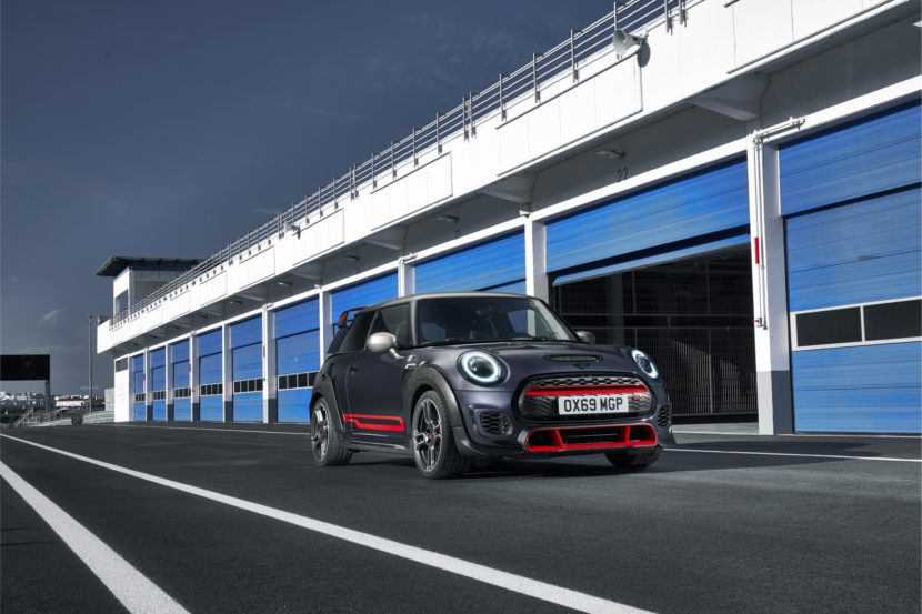 World Premiere: MINI John Cooper Works GP with 306 hp and racing DNA