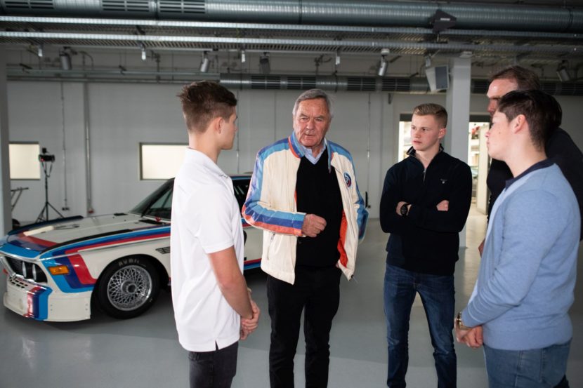 Video: Jochen Neerpasch greets new members of the BMW Junior Team