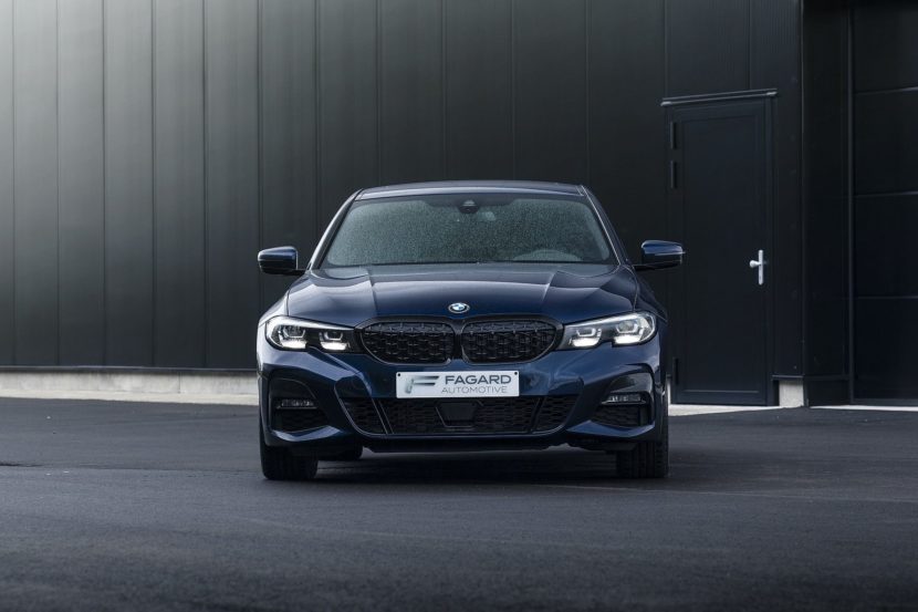 G20 BMW 320d gets a mesh grille and Tanzanite Blue II Metallic paint