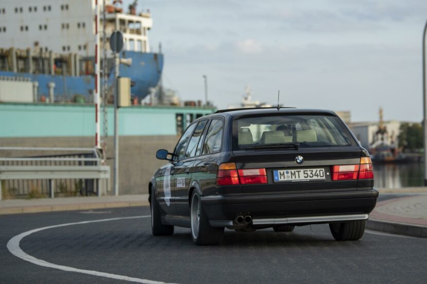 Rare BMW M5 Touring E34 Video Review Finds It Nearly Perfect