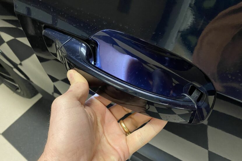 How to fix a loose door handle on the BMW i3
