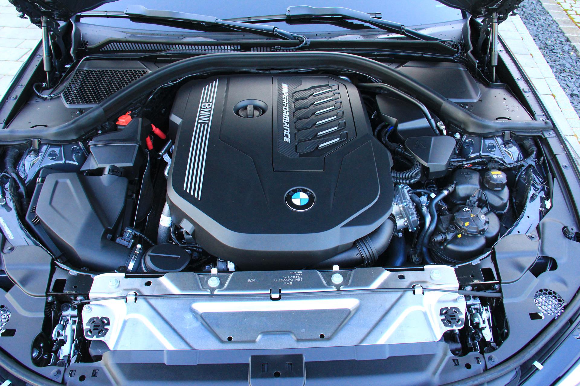 2020 BMW M340i Touring test drive 14