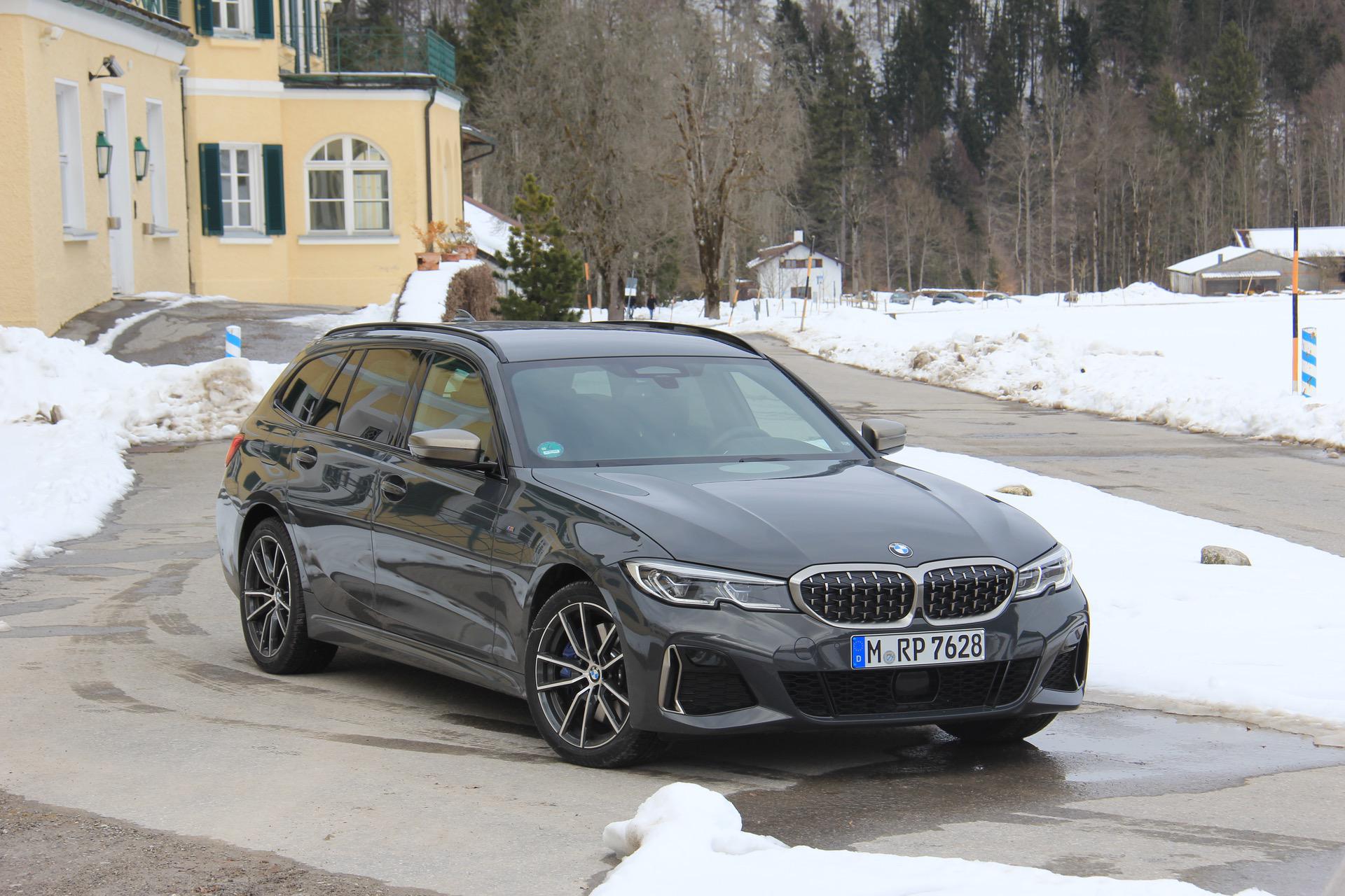 2020 BMW M340i Touring test drive 23