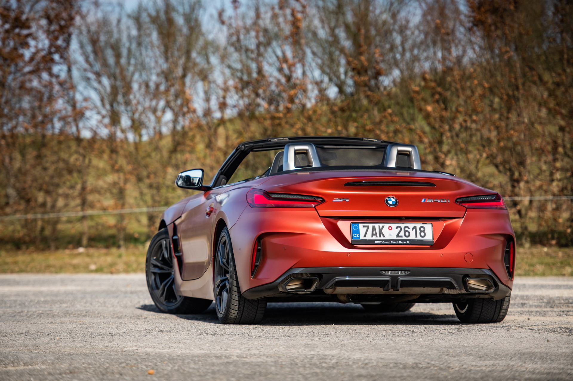 BMW Z4 M40i First Edition featured in Frozen Orange metallic – Cars and