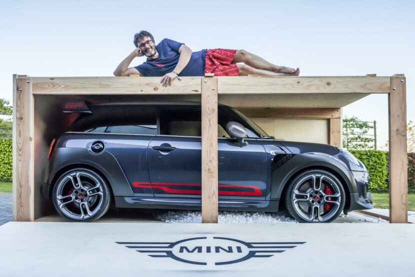 MINI Belux delivers all new John Cooper Works GPs at home