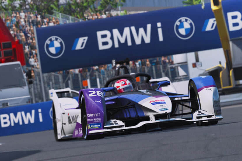 Maximilian Gunther finishes third on Saturday's Formula E sim race
