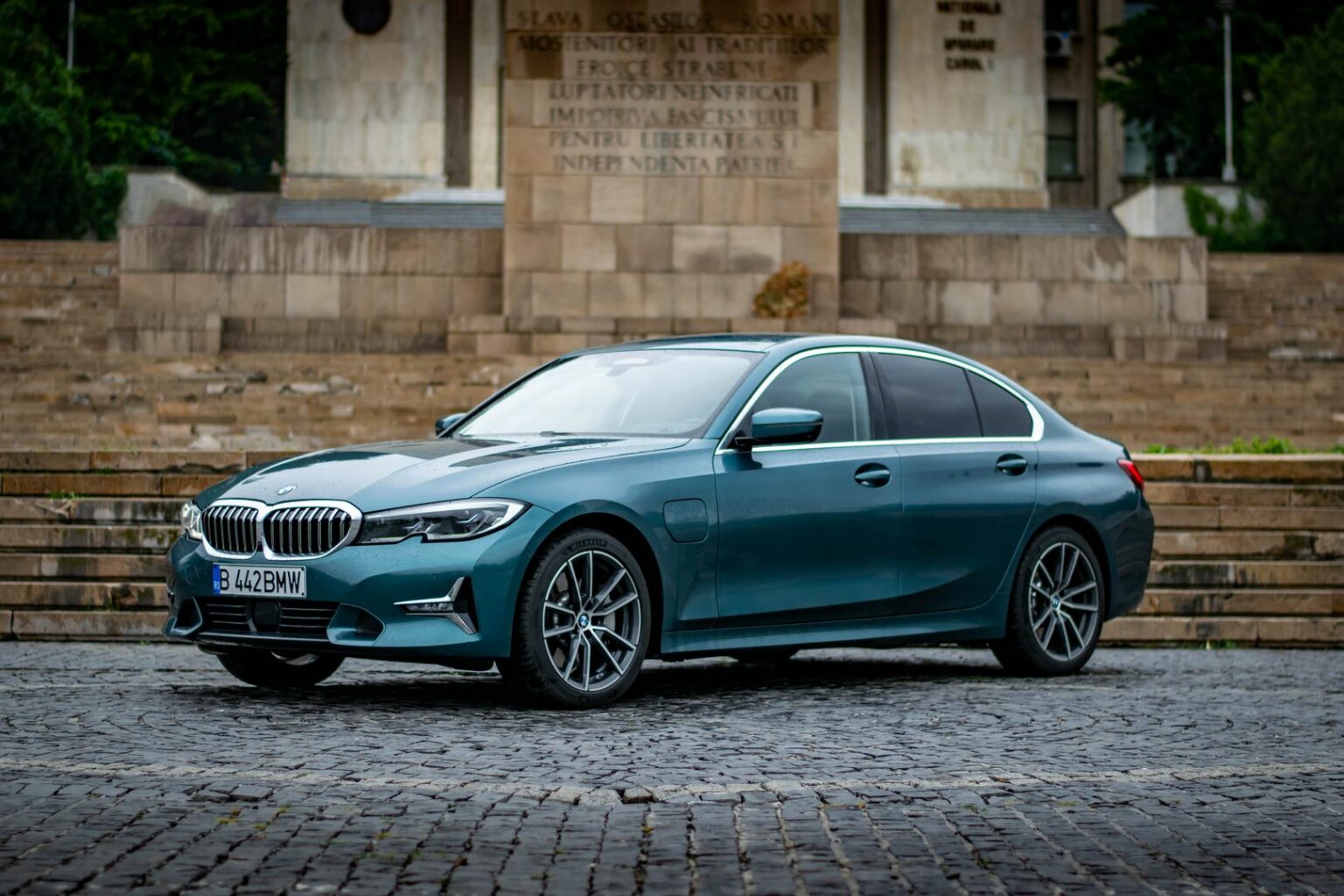 Which BMW Hybrid Cars Are For Sale in 2021
