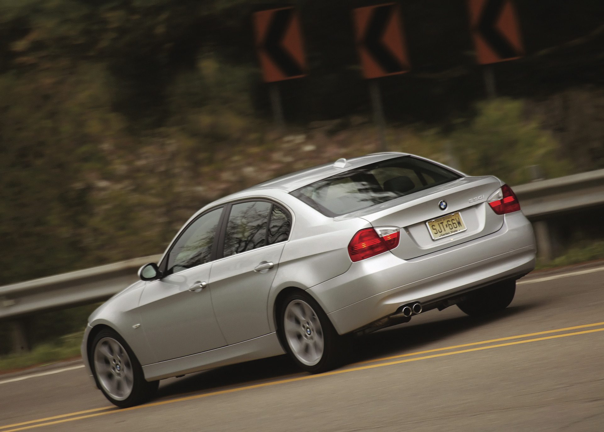 The E90 3 Series is a Better Daily Driver Than the E46