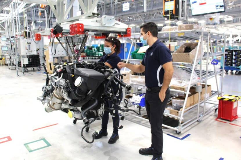 BMW Mexico Plant celebrates 5th anniversary of vocational program