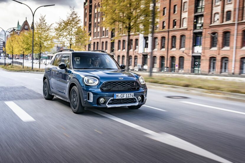 Video: MINI Countryman gets put through the Acceleration Challenge