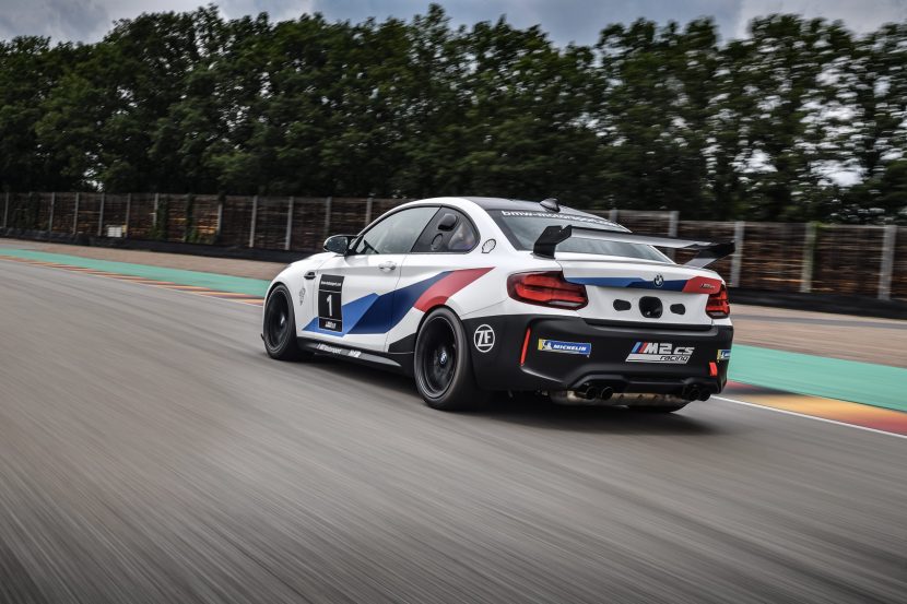 BMW M2 CS Racing 2 of 4 830x553