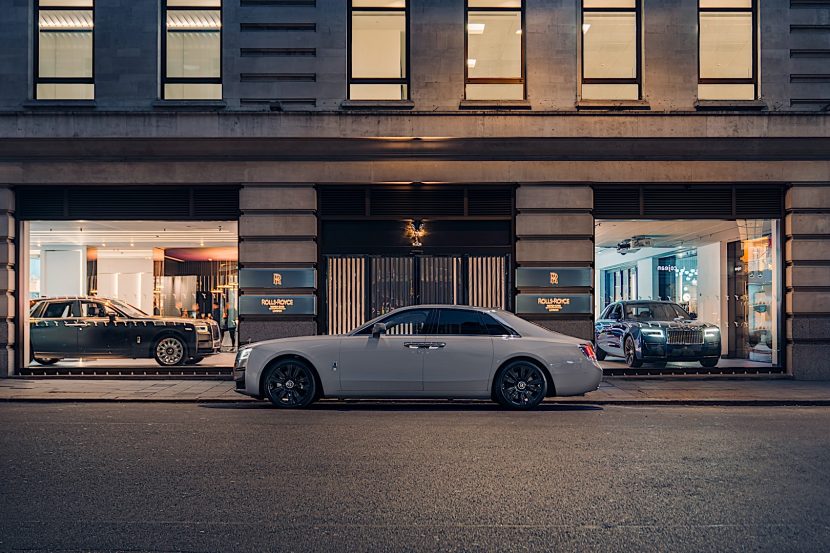 Rolls-Royce Mayfair Dealership Reopens with fresh looks in London