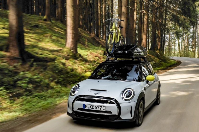 Electric MINI Cooper SE Sales Figures Nearly Doubled for 2021