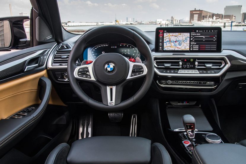 iDrive and screens in the 2024 BMW X3 M