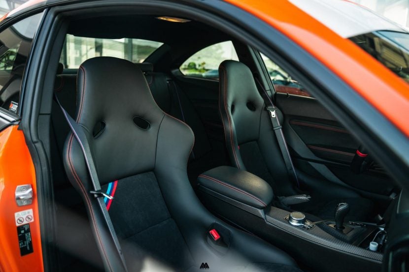 How to install bucket seats in your BMW M car