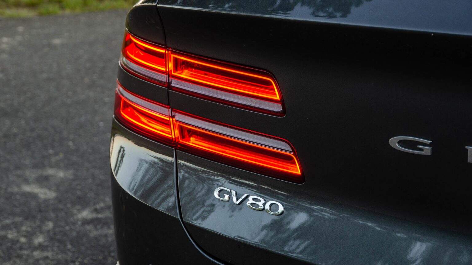 TEST DRIVE: 2021 Genesis GV80 -- Can it Beat the BMW X5?