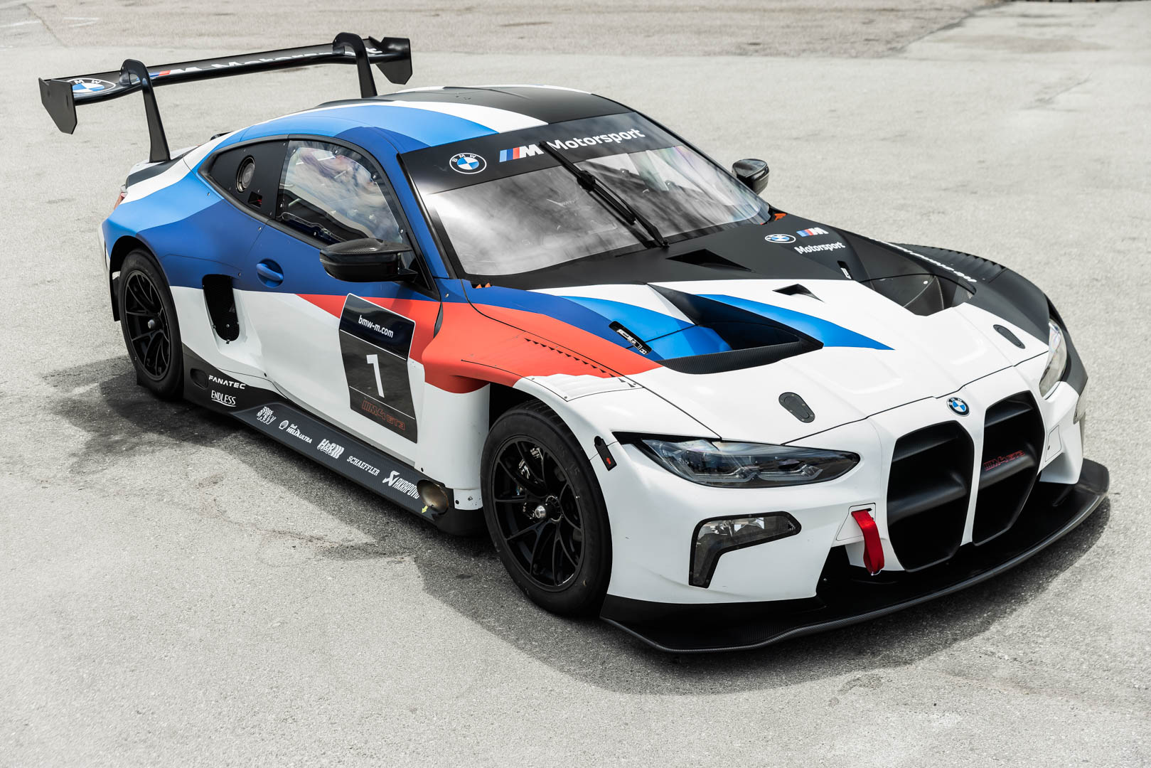 BMW M4 GT3 6 of 14