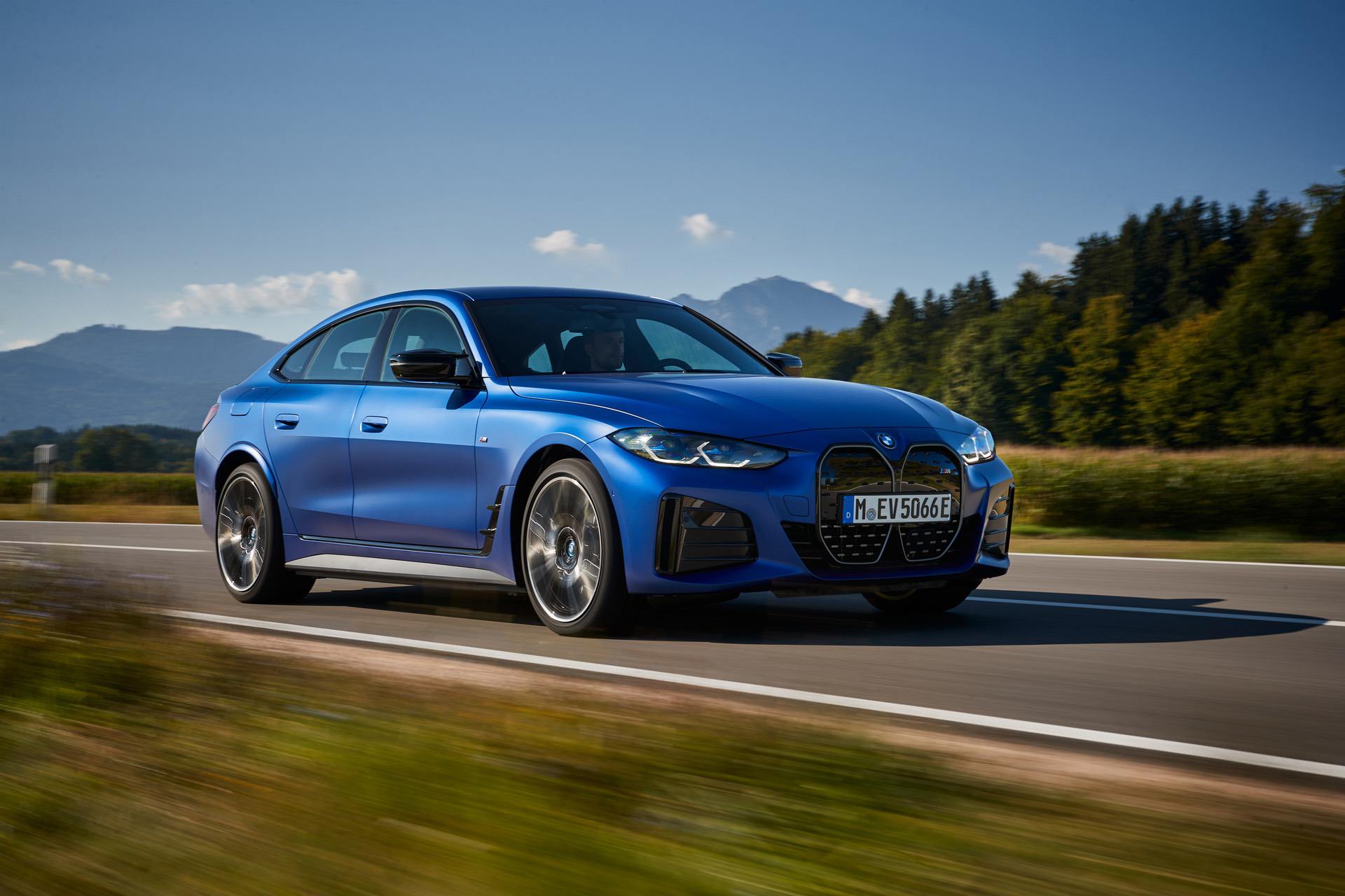 TEST DRIVE: 2022 BMW i4 M50 – Delivering Sheer Driving Pleasure