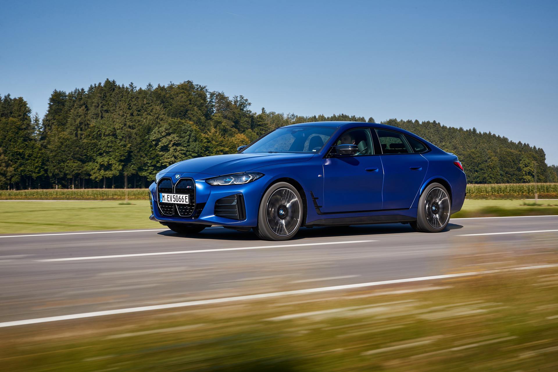 REVIEW: 2022 BMW i4 M50 – Delivering Sheer Driving Pleasure