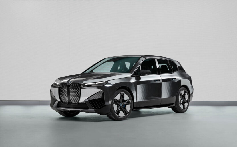 BMW iX Flow Featuring E Ink 5 of 24 830x516