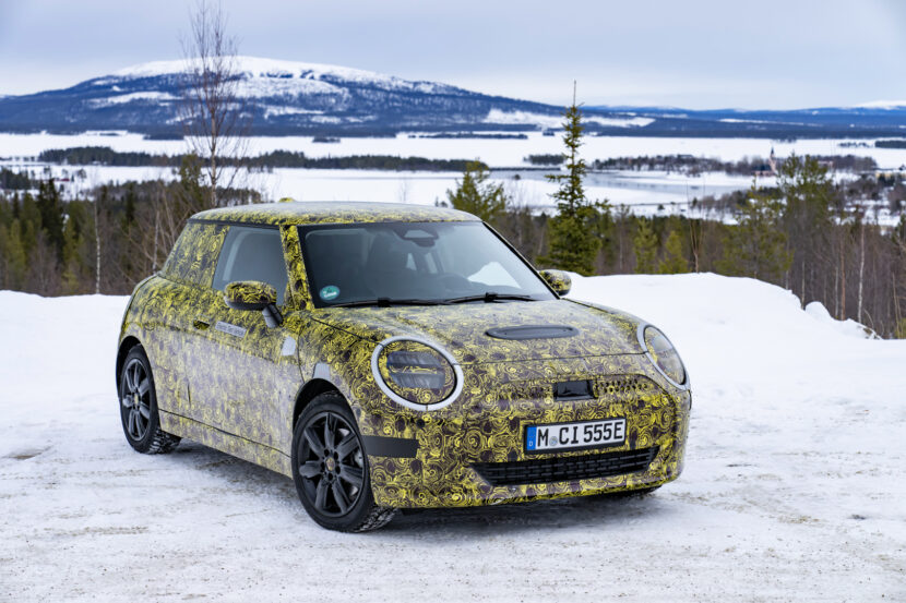 SPIED: Next-Gen MINI Electric Seen Without Camouflage Showing Off its Whole Design
