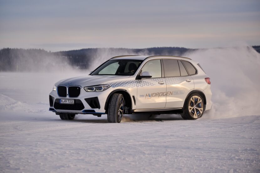 BMW Hydrogen SUV To Enter Mass Production In 2025 With Help From Toyota