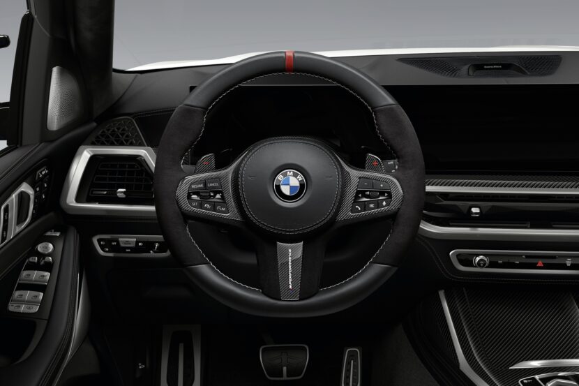 BMW X7 Facelift M Performance Parts 06 830x553